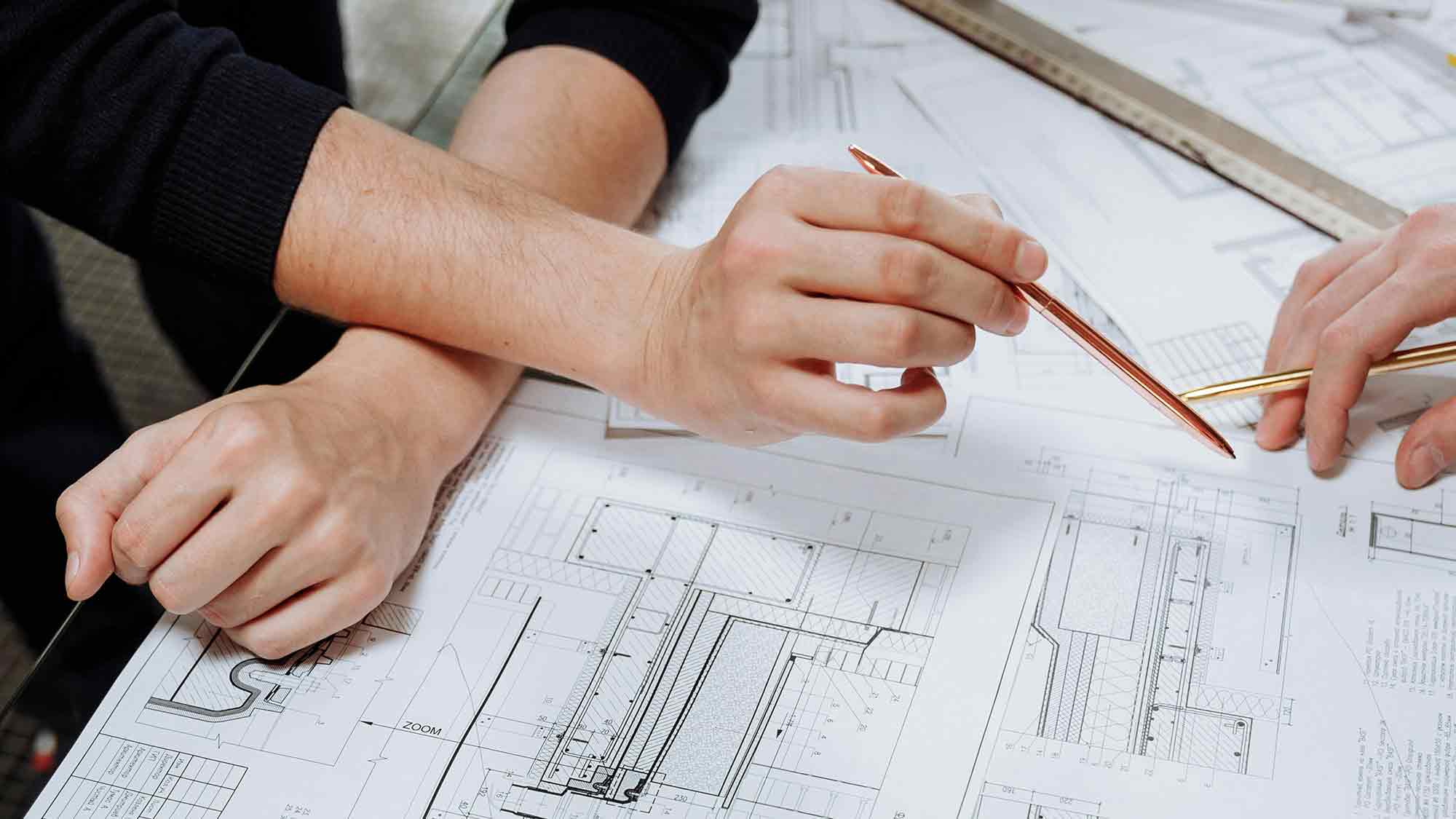 Hausbau im Wandel: Größere Dächer, dünnere Wände, weniger Treppen – Auswertung von 2 Millionen Bauprojekten in Europa Hausbau im Wandel: Größere Dächer, dünnere Wände, weniger Treppen – Auswertung von 2 Millionen Bauprojekten in Europa