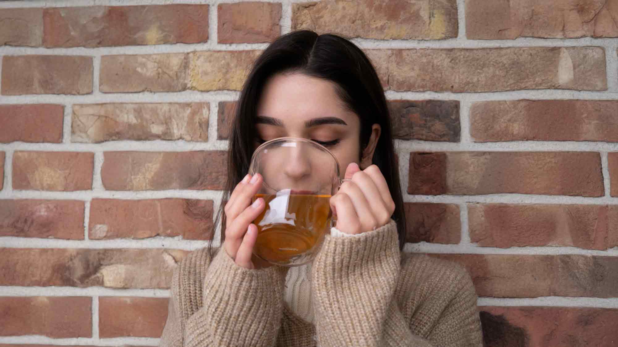 »TeeGschwendner«: Wärmende Kräutertees und Gewürztees – Ingwer, Tulsi & Co. für kalte Wintertage »TeeGschwendner«: Wärmende Kräutertees und Gewürztees – Ingwer, Tulsi & Co. für kalte Wintertage