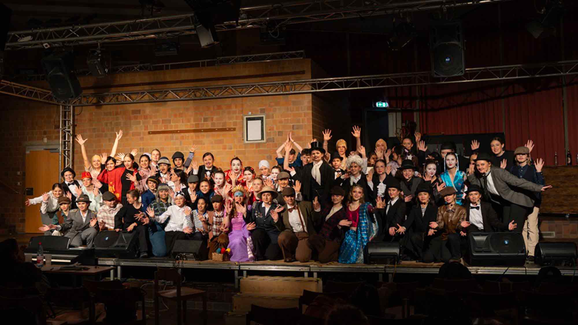 Musical AG des »Huma« Mönchengladbach bringt »In 80 Tagen um die Welt« auf die Bühne, März 2026 Musical AG des »Huma« Mönchengladbach bringt »In 80 Tagen um die Welt« auf die Bühne, März 2026