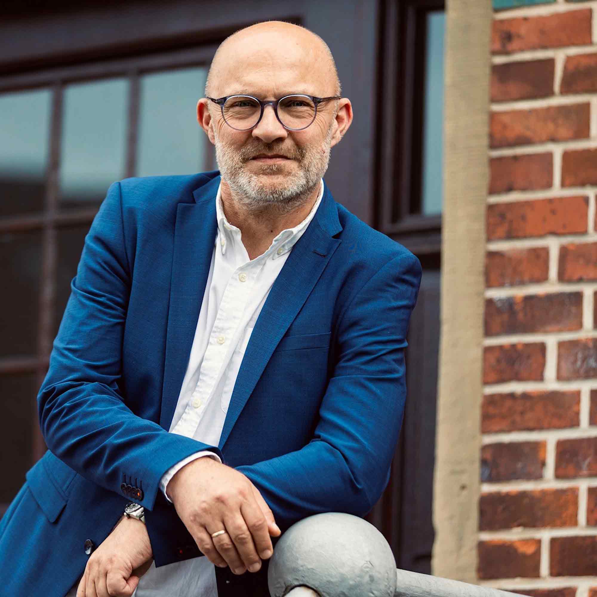 Sven Koch liest aus seinem aktuellen Kriminalroman &raquo;Dünenwut&laquo; am 21. Mai 2026 in der Stadtbibliothek Detmold