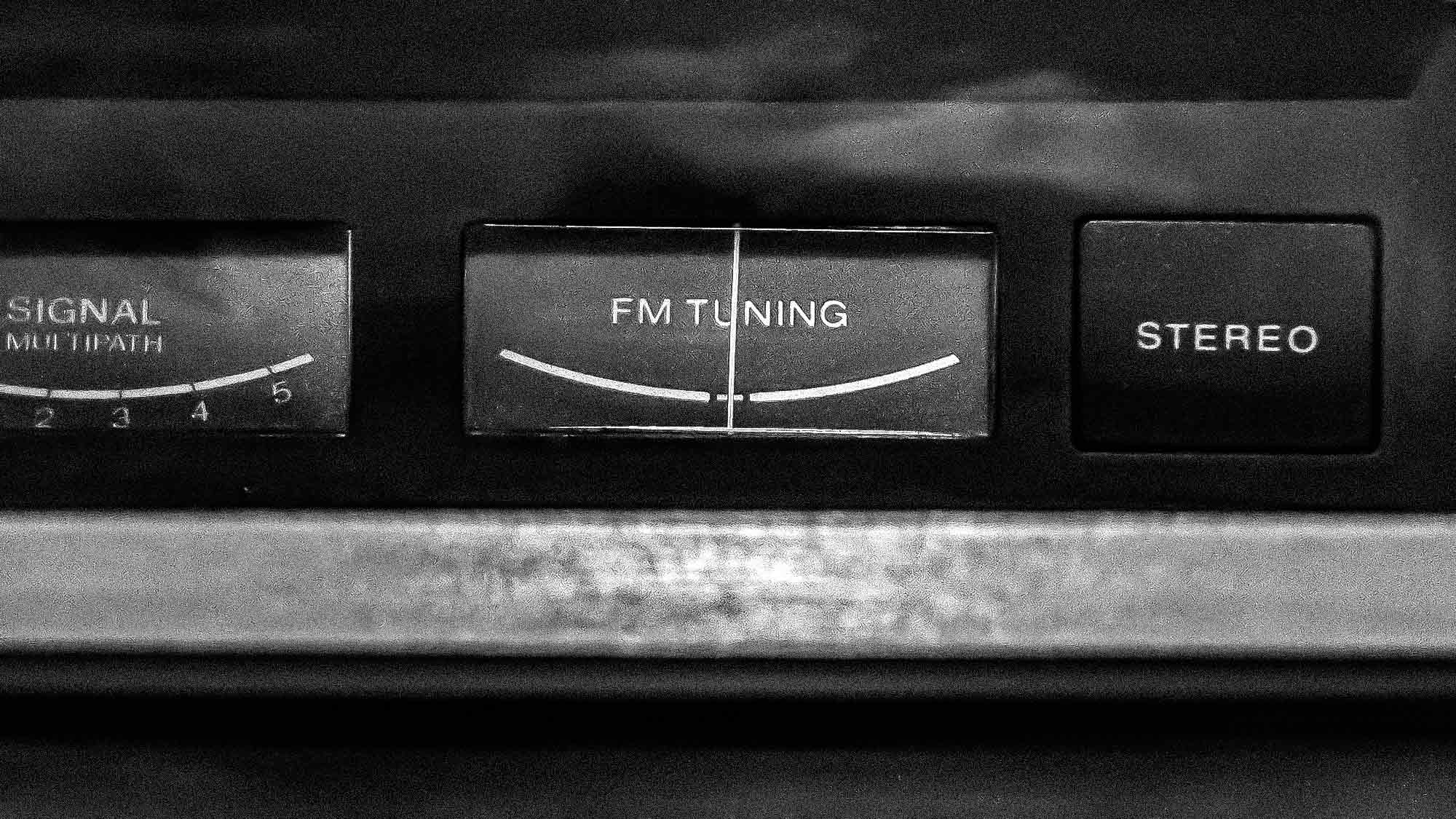 NOW Commons: FM Tuning, Stereo NOW Commons: FM Tuning, Stereo