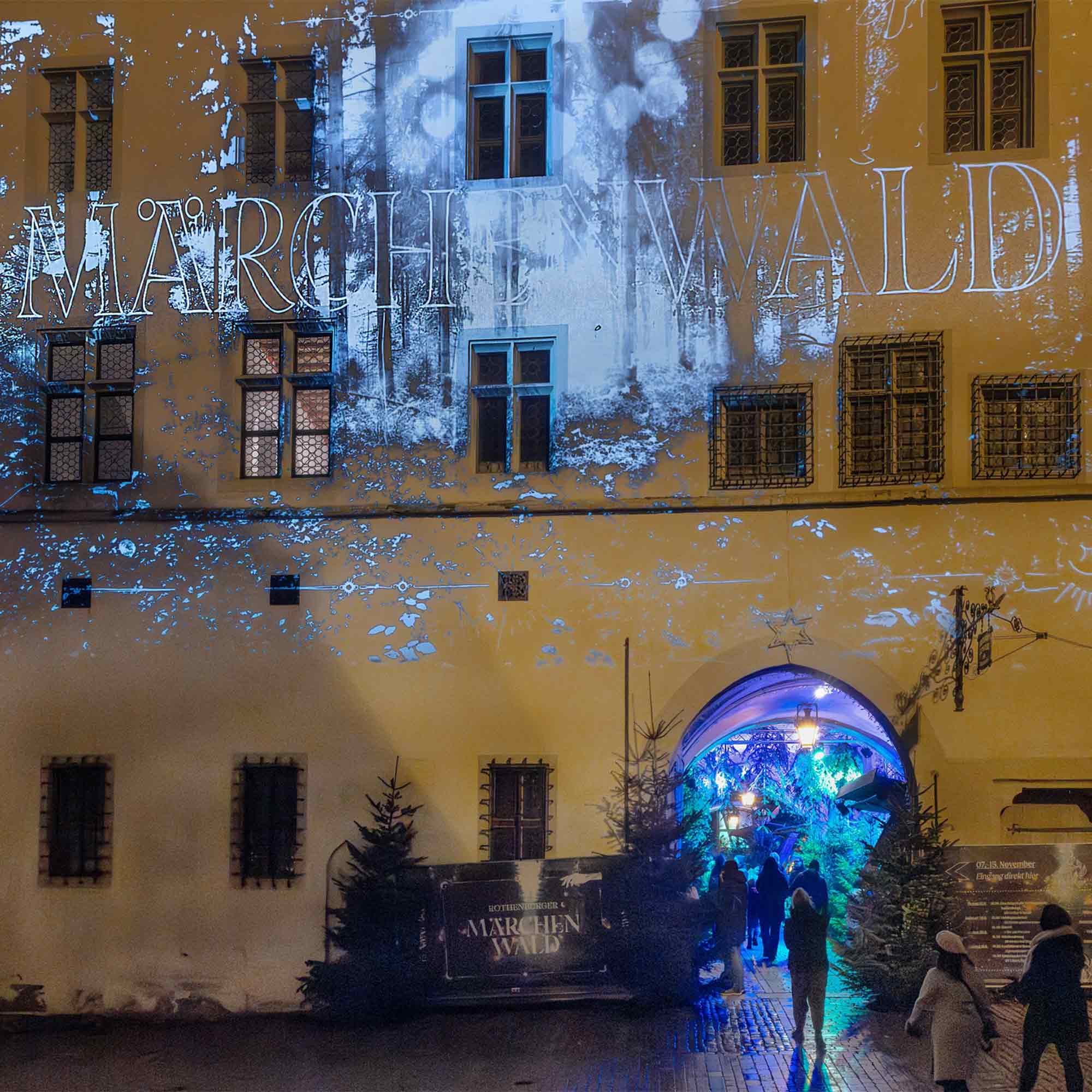 Ein Märchenwald im Rathaus – wie »formatF« in Rothenburg ob der Tauber historische Räume neu bespielt