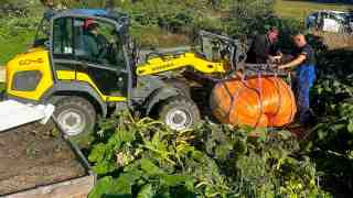 Riesenkürbis aus Brandenburg wiegt 942,2 Kilogramm: Doppelsieg mit »floraPell« Dünger