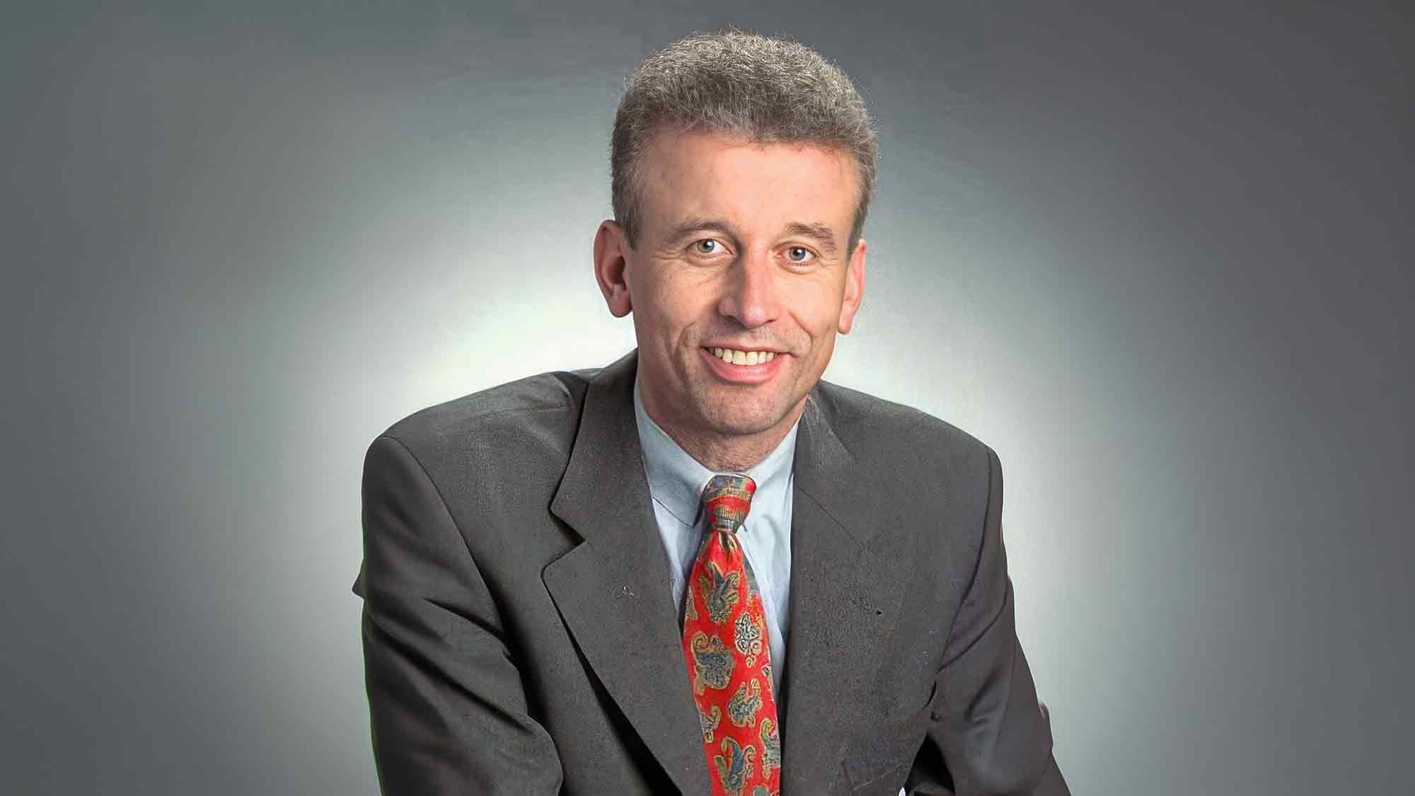 NOW Commons: Hans Hermann Kirschner, Vorsitzender des Vereins Michaeliswoche Gütersloh seit 2003