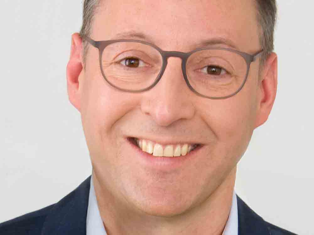 Rheda-Wiedenbrück: Grußwort zum Neuen Jahr 2022 von Bürgermeister Theo Mettenborg Rheda-Wiedenbrück: Grußwort zum Neuen Jahr 2022 von Bürgermeister Theo Mettenborg