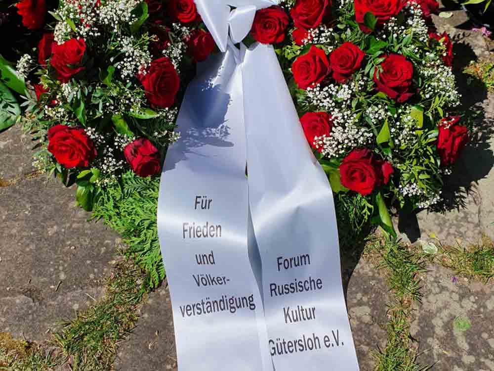 Gütersloh, Ansprache des Vorsitzenden des Forums Russische Kultur Gütersloh, Dr. Günter Bönig, auf dem sowjetischen Ehrenfriedhof in Stukenbrock-Senne am 9. Mai 2022 Gütersloh, Ansprache des Vorsitzenden des Forums Russische Kultur Gütersloh, Dr. Günter Bönig, auf dem sowjetischen Ehrenfriedhof in Stukenbrock-Senne am 9. Mai 2022