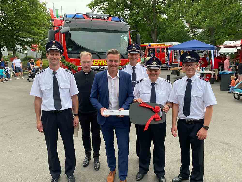 RIetberg, ein Fahrzeug für viele Einsatzlagen, offizielle Übergabe an Löschzug Neuenkirchen RIetberg, ein Fahrzeug für viele Einsatzlagen, offizielle Übergabe an Löschzug Neuenkirchen