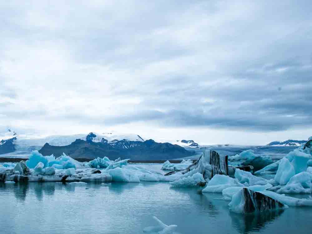 Klimawandel und Public Health, Abstracts zum Robert Koch Colloquium 2022, Journal of Health Monitoring S4/2022