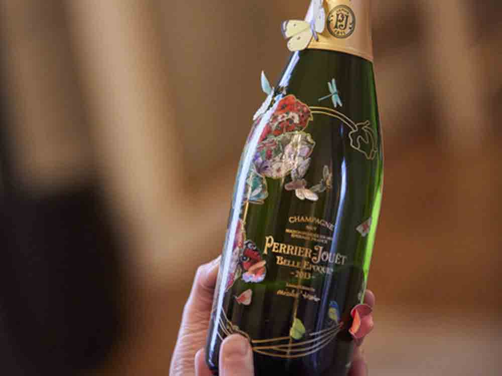 To celebrate 120 years of its Art Nouveau heritage, Maison Perrier Jouët presents its collaboration with artist Garance Vallée To celebrate 120 years of its Art Nouveau heritage, Maison Perrier Jouët presents its collaboration with artist Garance Vallée