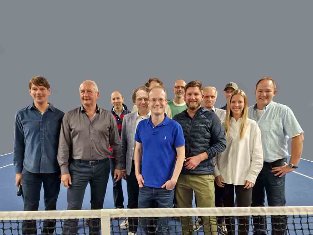 Zukunftsinvestition in den Sportstandort Gütersloh, Tennisclub Rot Weiß eröffnet frisch renovierte Tennishalle Zukunftsinvestition in den Sportstandort Gütersloh, Tennisclub Rot Weiß eröffnet frisch renovierte Tennishalle
