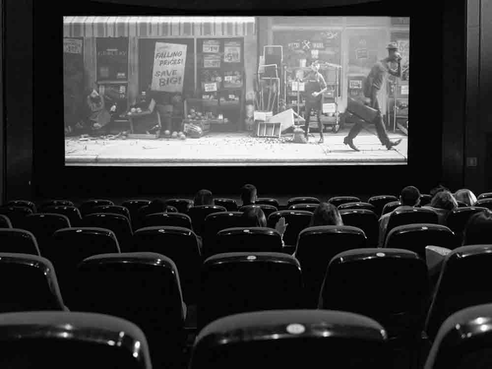 Kino, Black International Cinema Berlin 2022, Fountainhead Tanz Théâtre Productions, weiter und weiter und weiter … Kino, Black International Cinema Berlin 2022, Fountainhead Tanz Théâtre Productions, weiter und weiter und weiter …