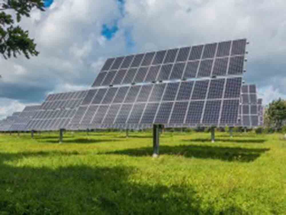 Rückblick 2022, »Grüne Technik« wird zum Trend,Solarenergie, Wasserstoff, Plastikersatz, »Super Akkus« und Elektromobilität prägen viele Branchen Rückblick 2022, »Grüne Technik« wird zum Trend,Solarenergie, Wasserstoff, Plastikersatz, »Super Akkus« und Elektromobilität prägen viele Branchen
