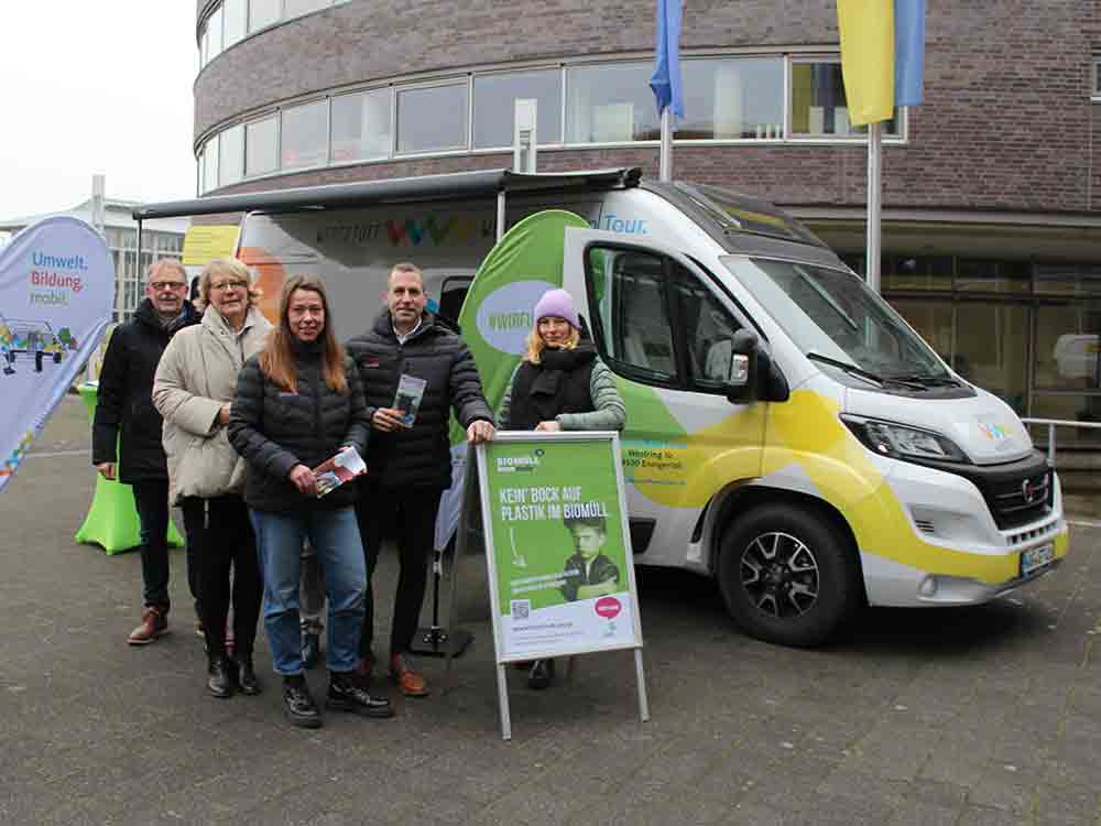 Kreis Gütersloh, AWG, GEG und ECOWEST, die Umweltbildung ist jetzt mobil, Wissen über Kreislaufwirtschaft, Klimaschutz und Ressourcenschutz kommt zu den Menschen Kreis Gütersloh, AWG, GEG und ECOWEST, die Umweltbildung ist jetzt mobil, Wissen über Kreislaufwirtschaft, Klimaschutz und Ressourcenschutz kommt zu den Menschen