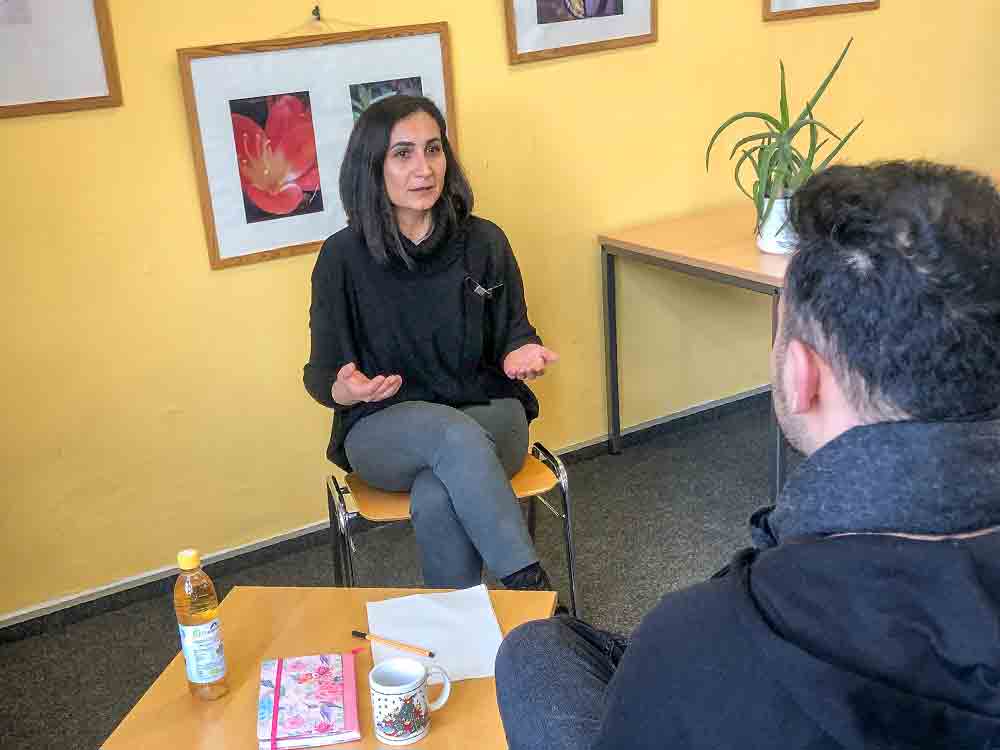 Gespräche nach dem Erdbeben, Projekt »Stadtteilmütter« bietet kostenlose psychosoziale Beratung auf Deutsch und Türkisch an, Diakonie Gespräche nach dem Erdbeben, Projekt »Stadtteilmütter« bietet kostenlose psychosoziale Beratung auf Deutsch und Türkisch an, Diakonie