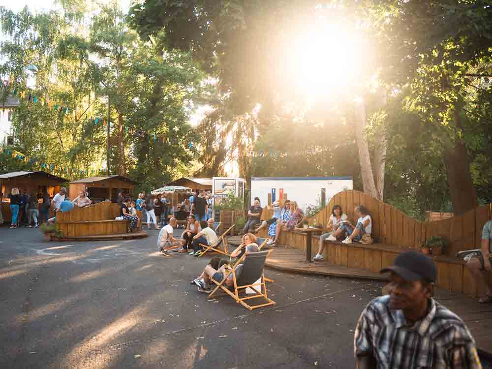 Bingo, Brotzeit und Balladen: »Wirtschaft im Hof« in Hanau ab Mittwoch wieder geöffnet, Gastronomie im Fronhof am Schlossplatz um »Kanzleikneipe« erweitert Bingo, Brotzeit und Balladen: »Wirtschaft im Hof« in Hanau ab Mittwoch wieder geöffnet, Gastronomie im Fronhof am Schlossplatz um »Kanzleikneipe« erweitert