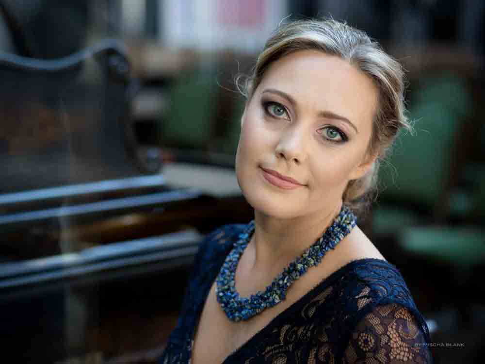 3. Klaviernacht Lippstadt mit 3 Pianisten: Vadim Chaimovich, Aleksandra Mikulska und Violina Petrychenko, 15. April 2023 3. Klaviernacht Lippstadt mit 3 Pianisten: Vadim Chaimovich, Aleksandra Mikulska und Violina Petrychenko, 15. April 2023