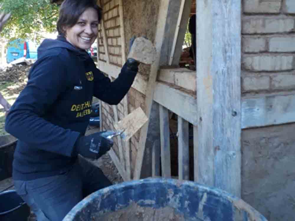 Lehmbau Fortbildung für Bauhandwerker: Artefact Kurs in Glücksburg trifft auf steigende Nachfrage, 30. Mai bis 16. Juni 2023 Lehmbau Fortbildung für Bauhandwerker: Artefact Kurs in Glücksburg trifft auf steigende Nachfrage, 30. Mai bis 16. Juni 2023