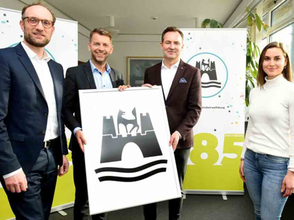 Gemeinsame Tradition zum Stadtgeburtstag Wolfsburg, Schulterschluss zwischen Stadt und Volkswagen zum 85. Jubiläum Gemeinsame Tradition zum Stadtgeburtstag Wolfsburg, Schulterschluss zwischen Stadt und Volkswagen zum 85. Jubiläum