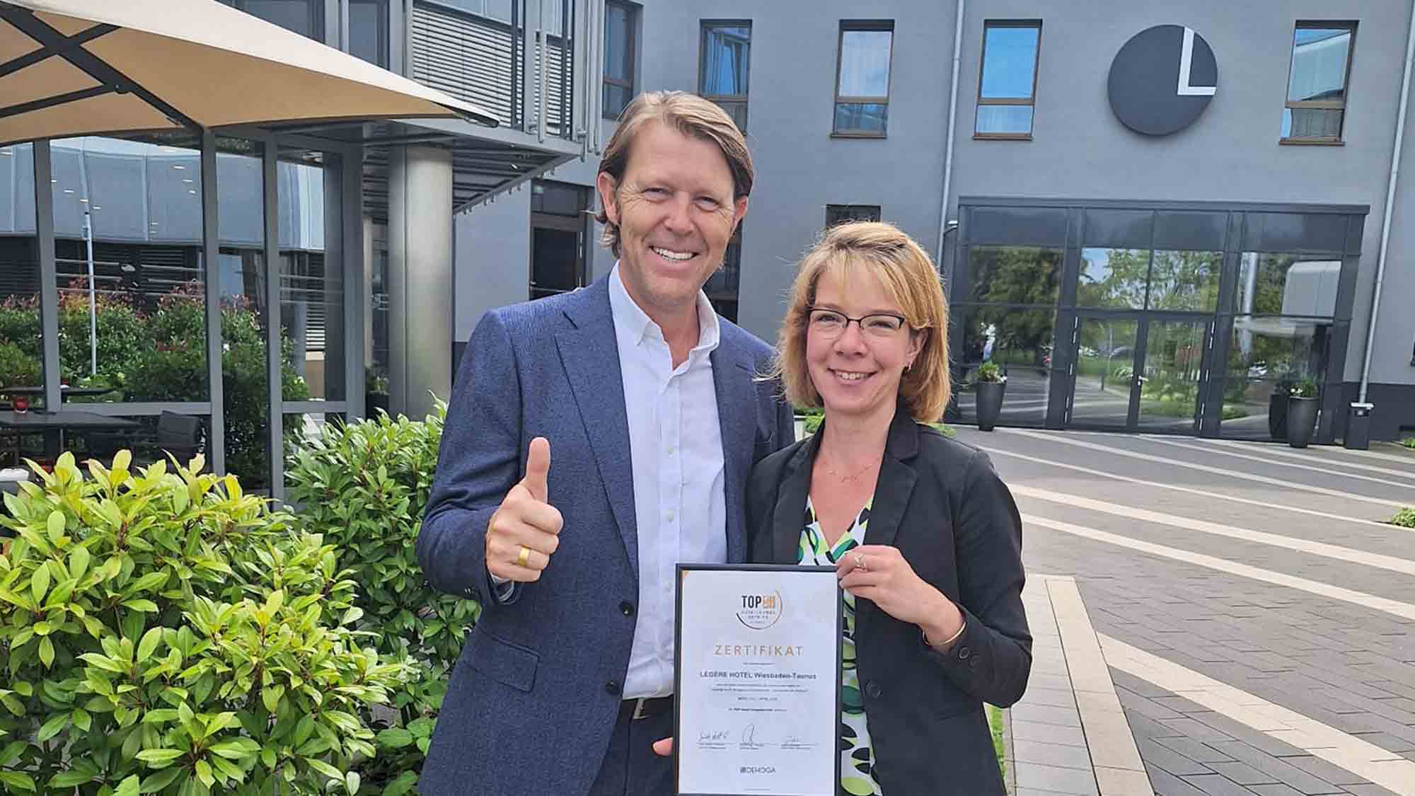 Renommierte Auszeichnungen: Légère Hotel Taunusstein als eines der besten Tagungshotels in Deutschland und als Top Ausbildungsbetrieb prämiert