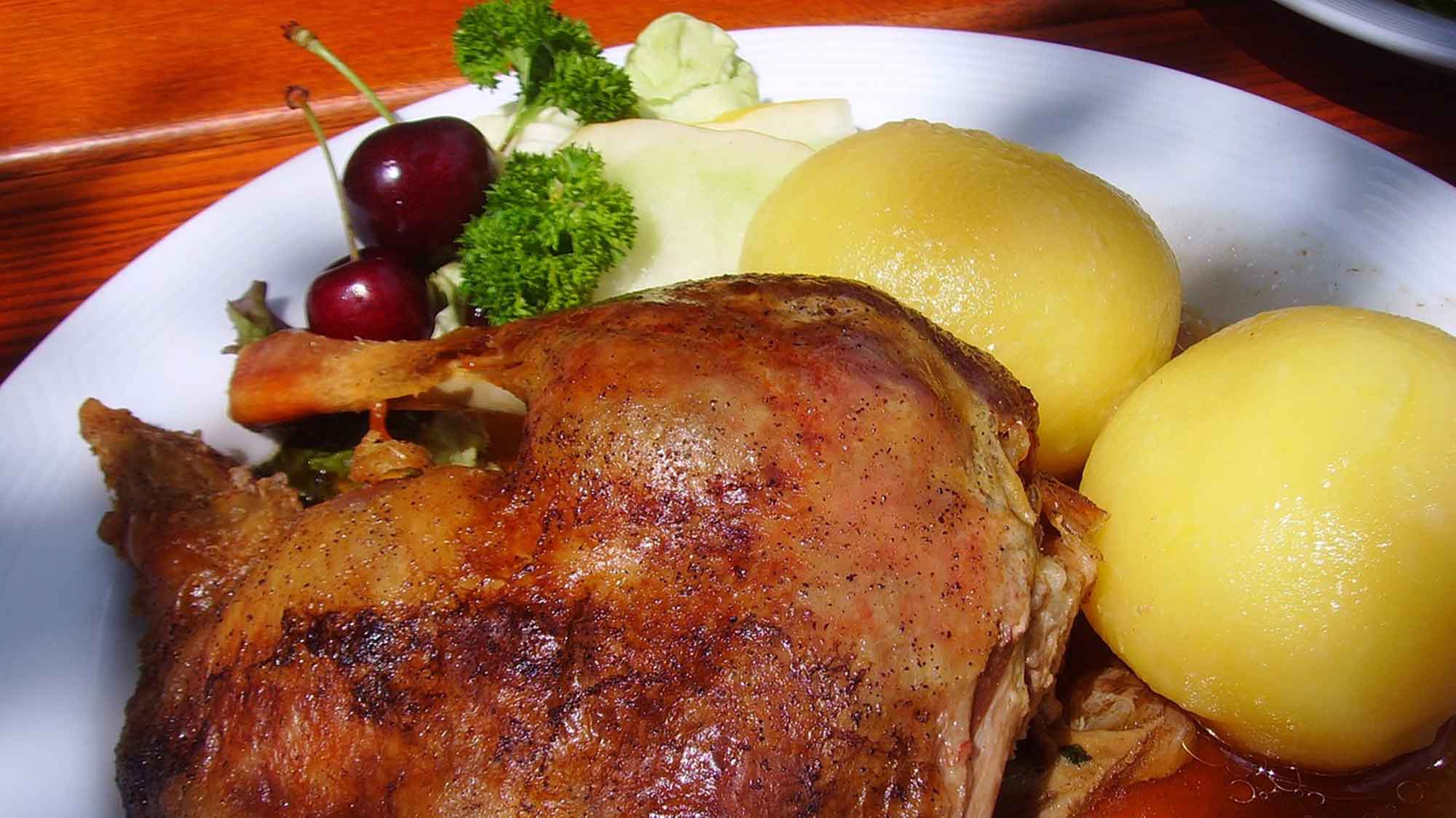 Landwirtschaftskammer Nordrhein Westfalen: Gänsebraten, Puten, Herbstlaub, Wurzelfäule und Stammfäule bei Eiben