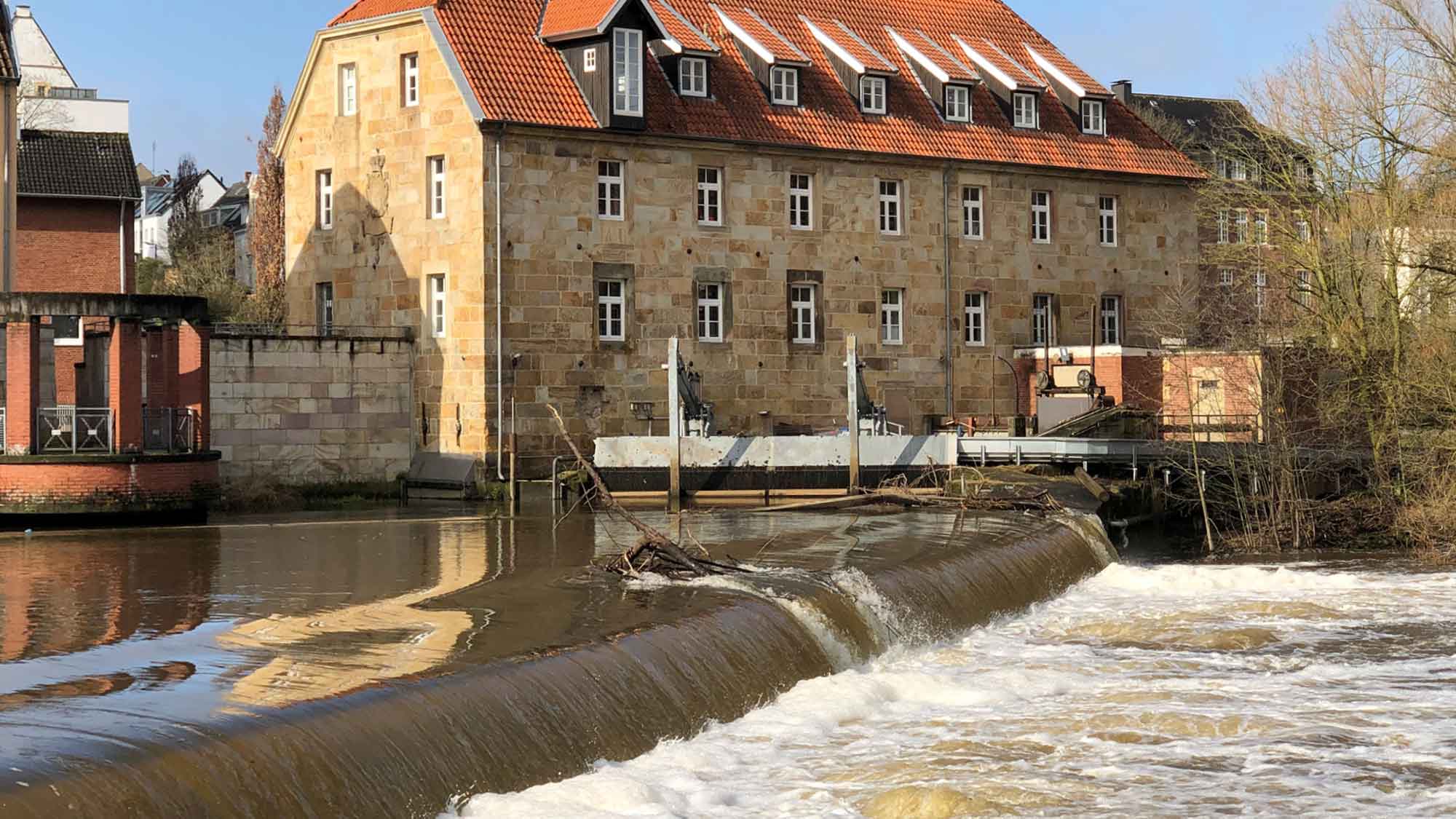 Schutz von Wanderfischen: Turbinen im Wasserkraftwerk am Emswehr in Rheine endgültig außer Betrieb Schutz von Wanderfischen: Turbinen im Wasserkraftwerk am Emswehr in Rheine endgültig außer Betrieb