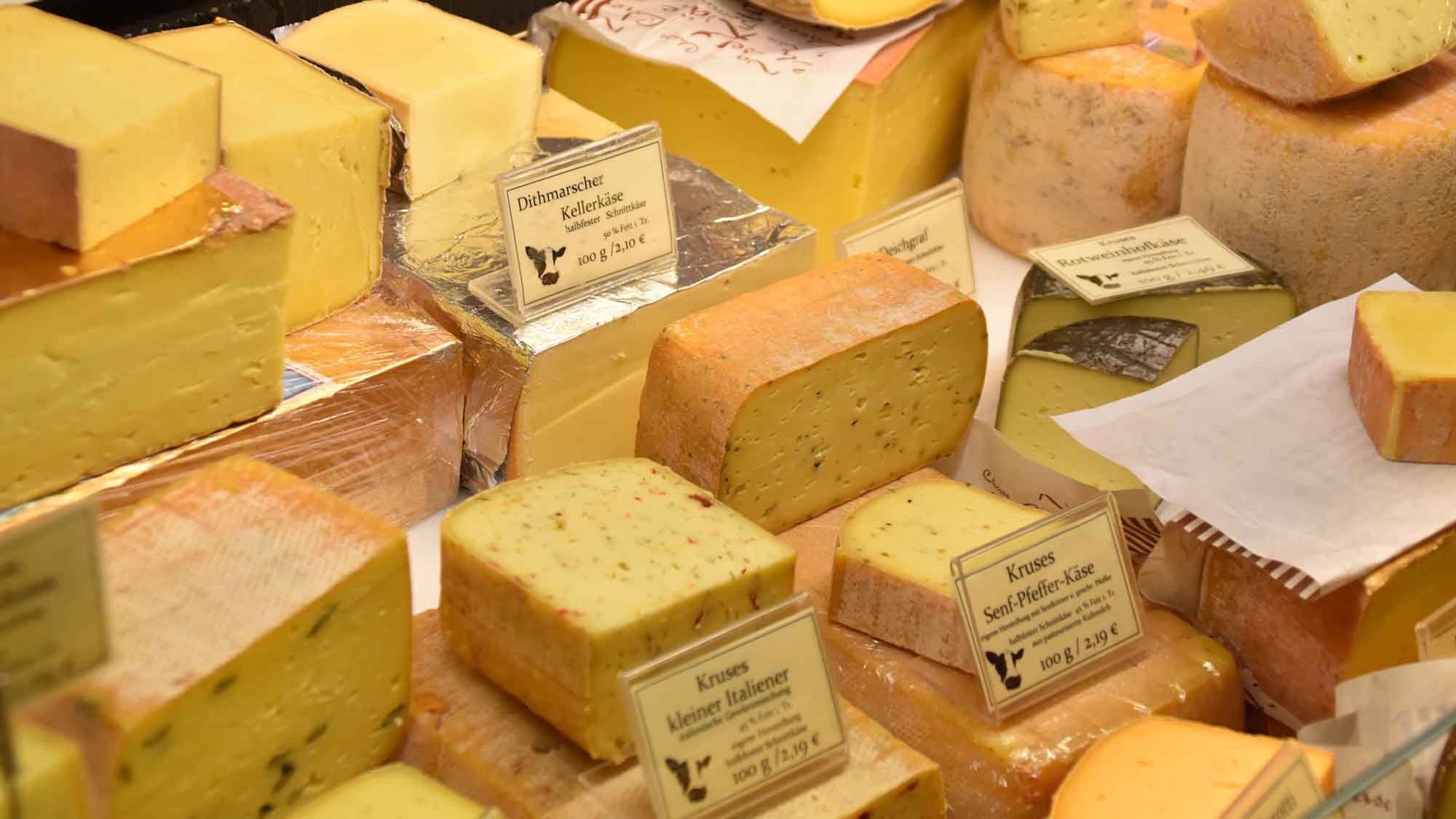 Internationaler Käsewettbewerb in Frankfurt: Jury vergibt Bestnoten an 24 Käse Sorten von Netto Marken Discount Internationaler Käsewettbewerb in Frankfurt: Jury vergibt Bestnoten an 24 Käse Sorten von Netto Marken Discount