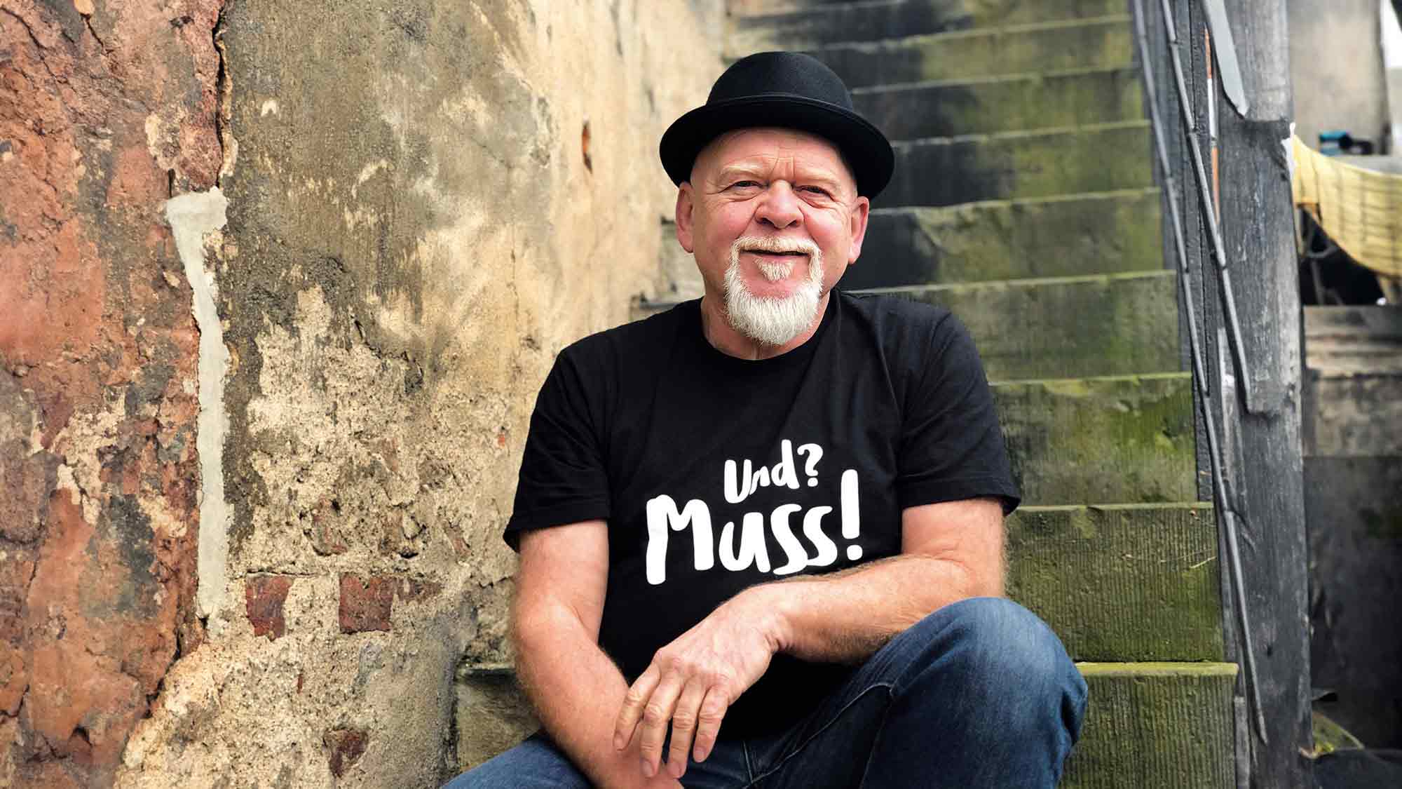 Bibliothek Verl: Lesung von Bernd Gieseking aus seinem neuesten Bestseller &raquo;Das kuriose Ostwestfalen Buch&laquo;, 19. April 2024