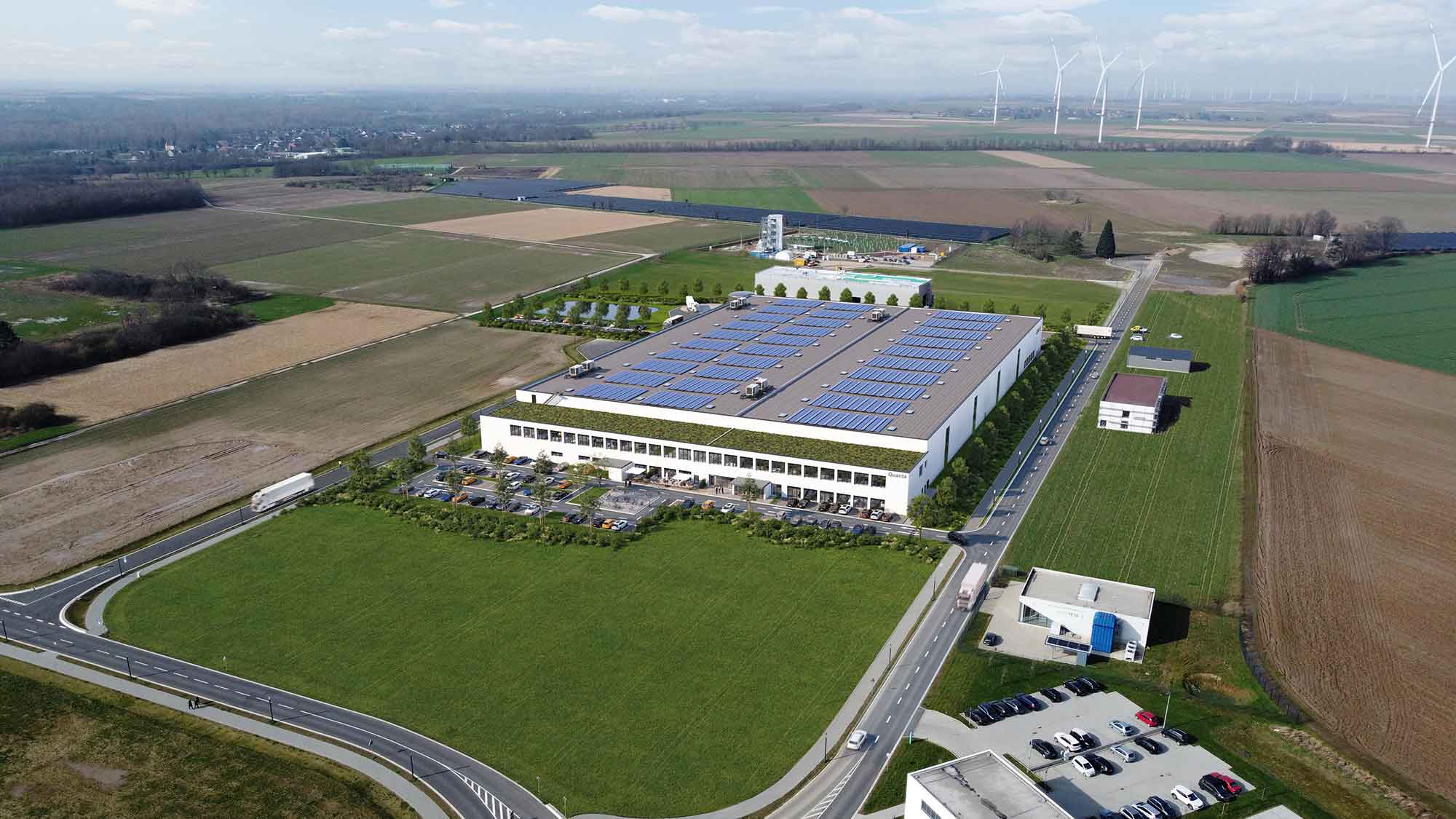 Build to Suit für taiwanesisches Unternehmen: Quanta Computer unterzeichnet für High Tech Lösung im »CTPark Jülich« Build to Suit für taiwanesisches Unternehmen: Quanta Computer unterzeichnet für High Tech Lösung im »CTPark Jülich«