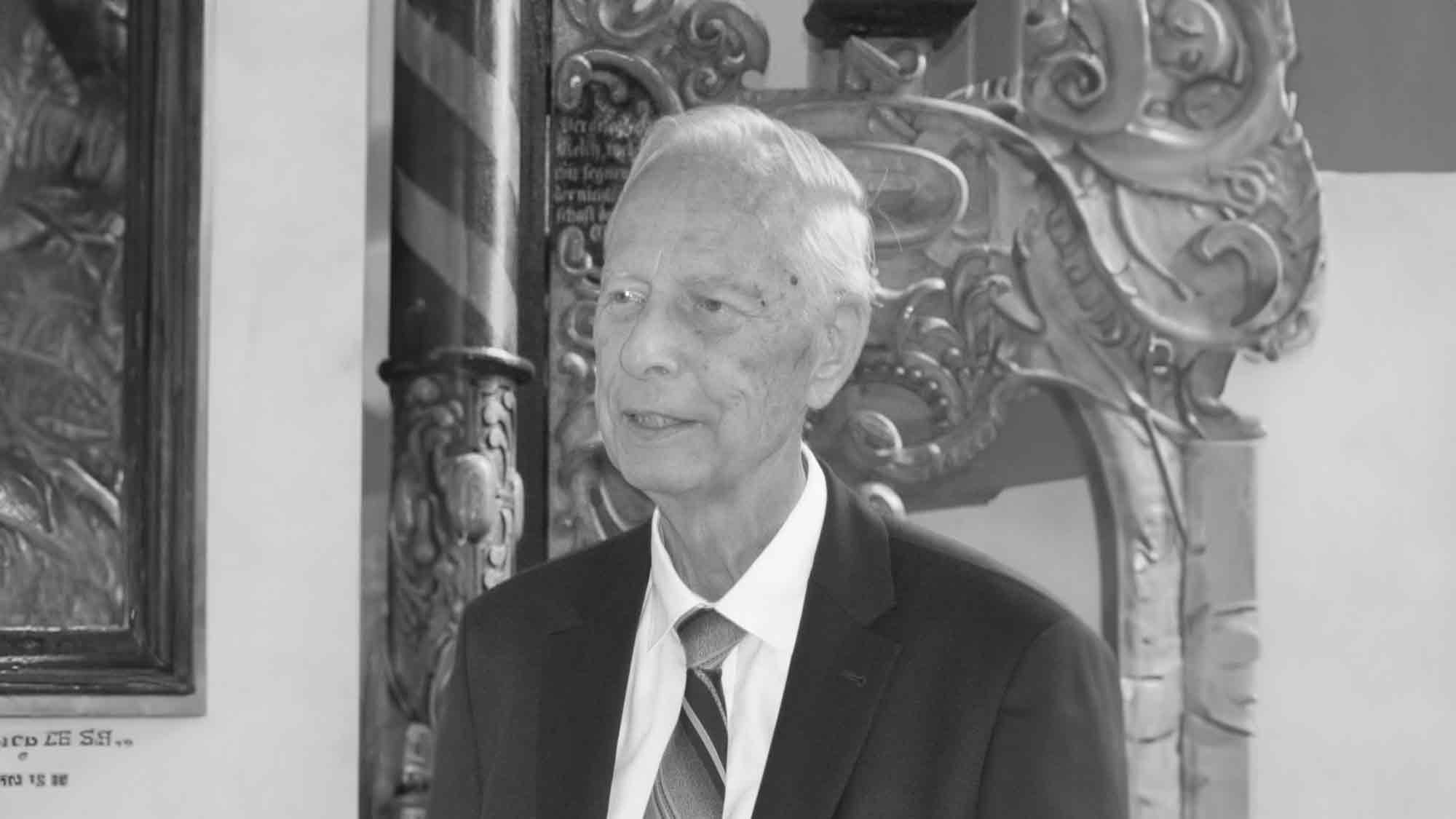 Evangelischer Kirchenkreis Gütersloh: engagiert vor Ort und in der internationalen Ökumene – Nachruf auf Pfarrer i. R. Hans Dieter Engelbert