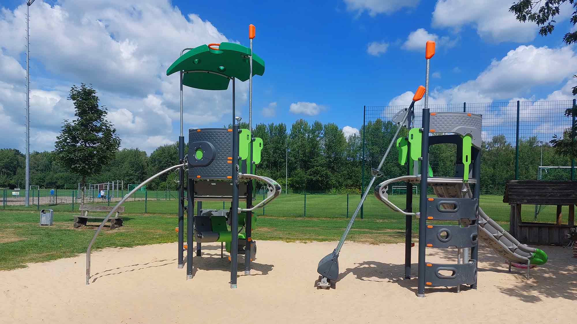 Sport und Spiel im Park: Sportpark am Ölbach in Schloß Holte Stukenbrock lädt Groß und Klein zu einem Ausflug ein