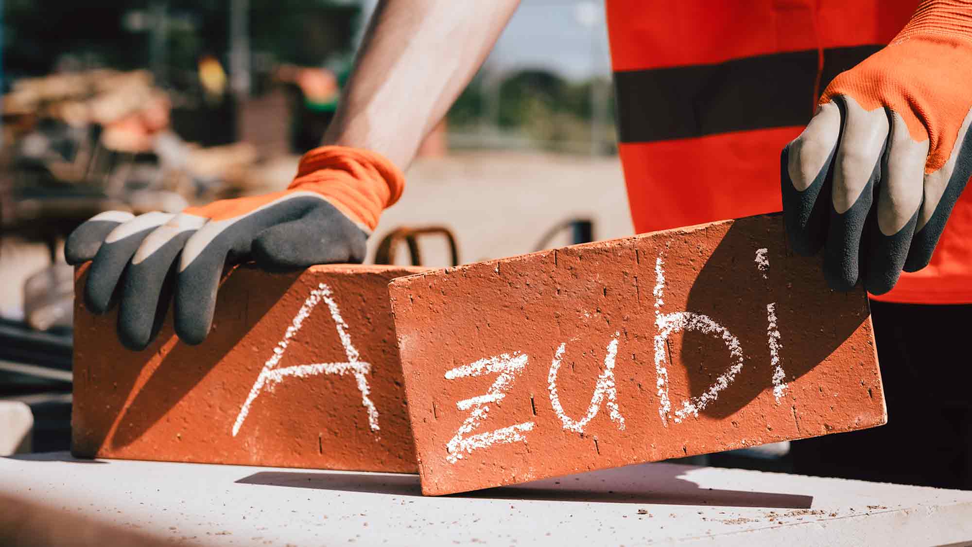 »Spätstarter« können sich immer noch für eine Ausbildung entscheiden: Auf Jugendliche im Kreis Gütersloh warten noch 840 Azubi Chancen »Spätstarter« können sich immer noch für eine Ausbildung entscheiden: Auf Jugendliche im Kreis Gütersloh warten noch 840 Azubi Chancen