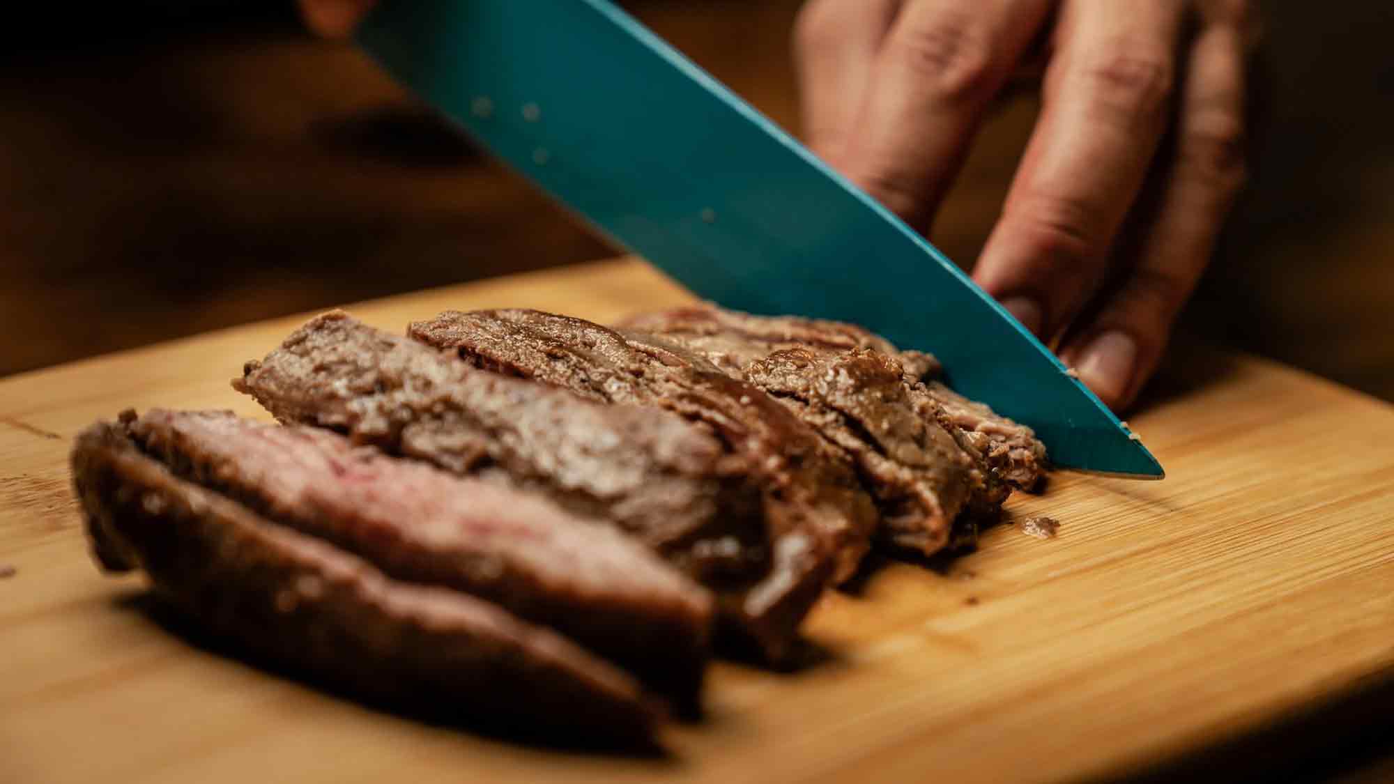 Bundesverband Rind und Schwein (BRS): Durch die aktuellen Ernährungsempfehlungen wären die Regale in den Supermärkten schnell leer Bundesverband Rind und Schwein (BRS): Durch die aktuellen Ernährungsempfehlungen wären die Regale in den Supermärkten schnell leer