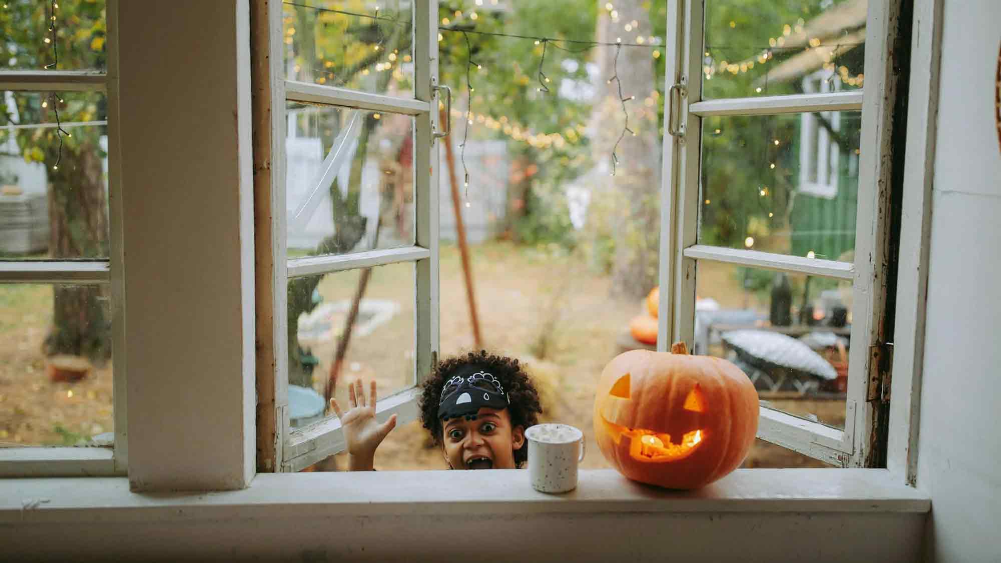 Verwandeln Sie jeden Raum in eine Halloween Oase: Kreative Dekorationsthemen, die Ihr Zuhause verzaubern Verwandeln Sie jeden Raum in eine Halloween Oase: Kreative Dekorationsthemen, die Ihr Zuhause verzaubern