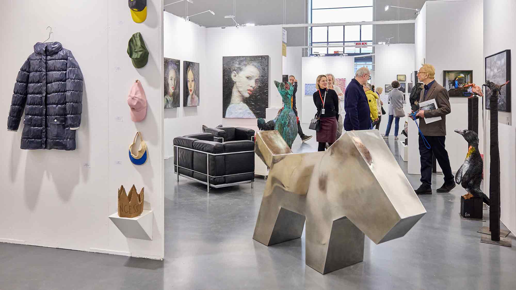 »Art Karlsruhe« 2025«: 187 Galerien aus 16 Ländern, Zuwachs aus dem Rheinland, 20. bis 23. Februar 2025 »Art Karlsruhe« 2025«: 187 Galerien aus 16 Ländern, Zuwachs aus dem Rheinland, 20. bis 23. Februar 2025