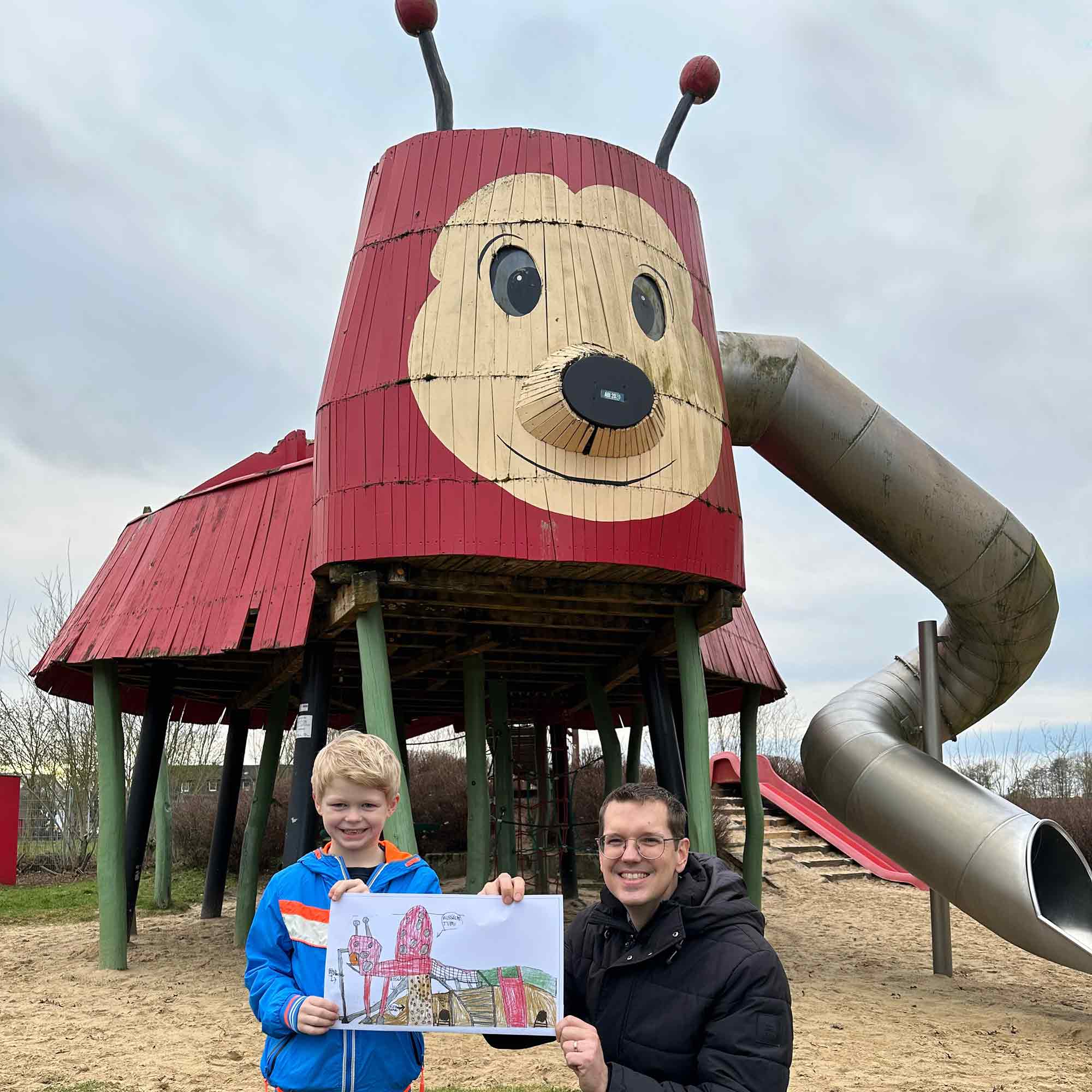 Gartenschaupark Rietberg: Spendenaktion für eine neue Rieti Rutsche – Kinder können Ideen und Wünsche bei Malwettbewerb äußern Gartenschaupark Rietberg: Spendenaktion für eine neue Rieti Rutsche – Kinder können Ideen und Wünsche bei Malwettbewerb äußern